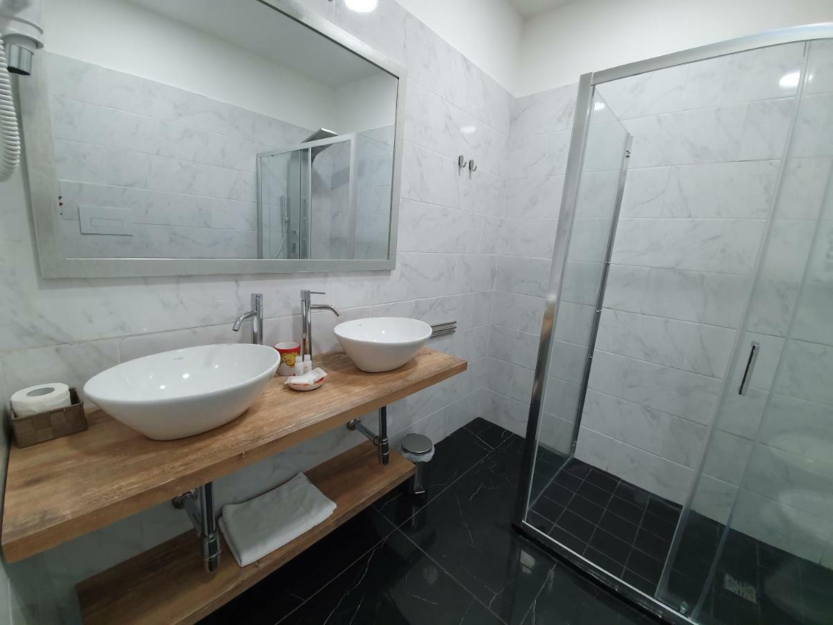 Dimorra Boutique Rooms Νάπολη Εξωτερικό φωτογραφία